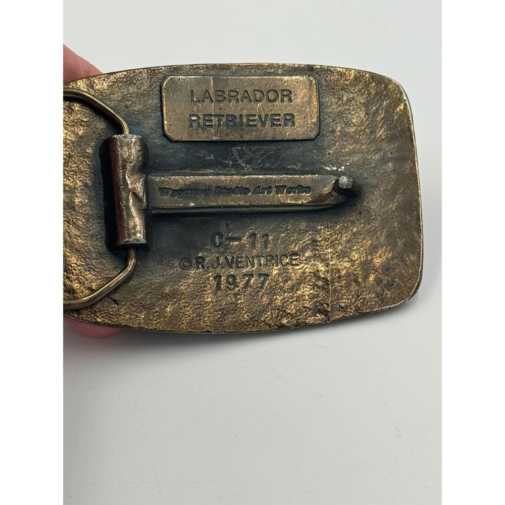 Vintage 1977 Wyoming Studio Art Works Labrador Retriever Belt Buckle RJ Ventrice - Picture 7 of 15